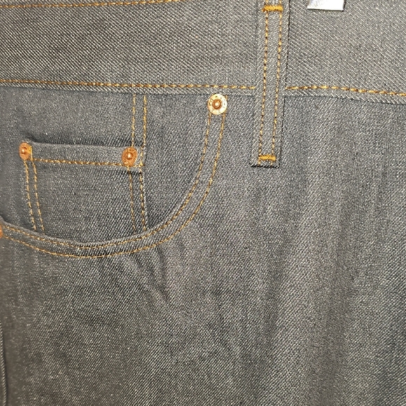 NWT Levi's Men's Dark Gray Relaxed Jeans (48x30) - Picture 8 of 9